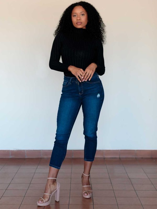ANISAHMOORE00022